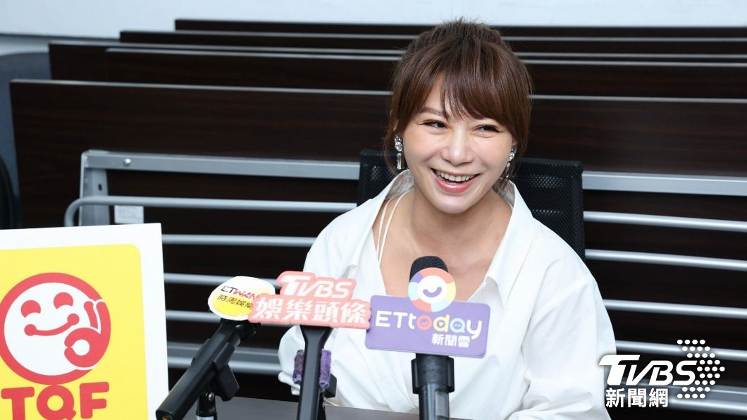 黃子佼捲性騷廠商慌了！　佩甄爆尾牙力推「她」男扮女裝取代