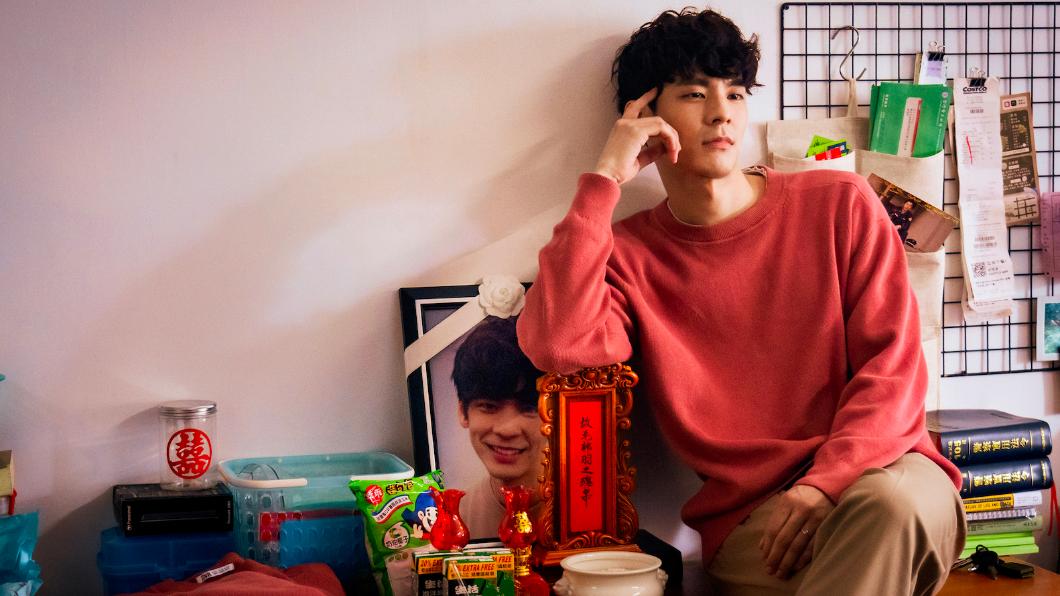 林柏宏在片中飾演「死掉的gay」毛毛。(圖/Netflix提供)