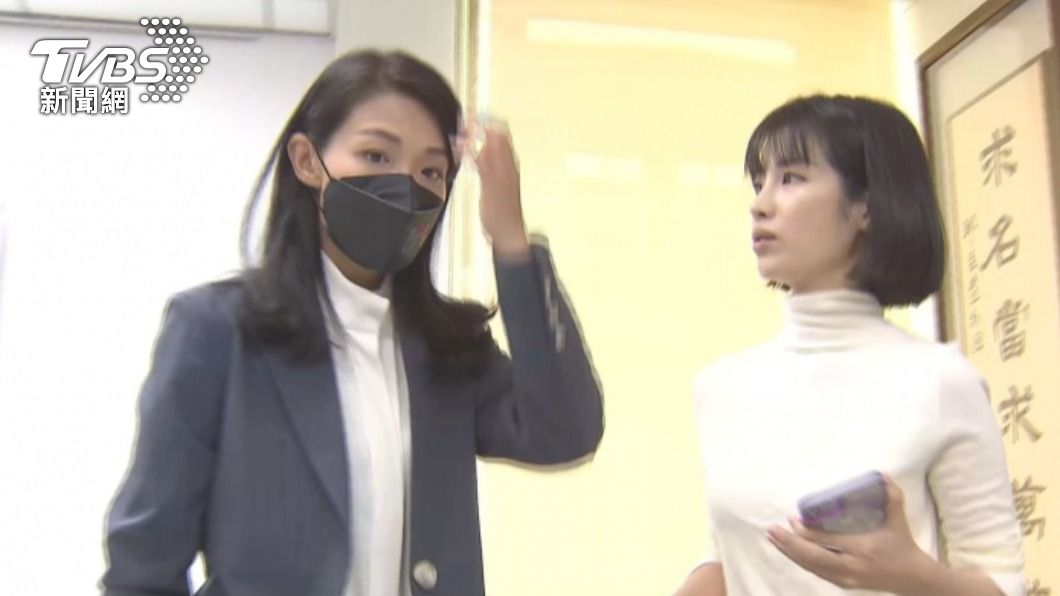 新竹市長高虹安(左)。(圖/TVBS)