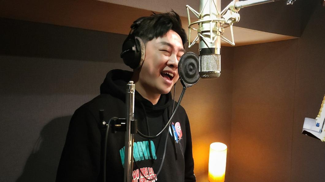 李明川開金嗓出單曲 自爆「不穿內褲」癖好:我需要解放