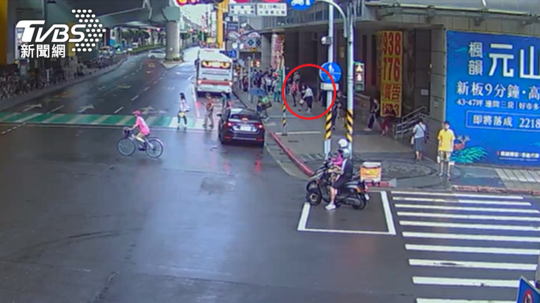 景安站驚傳「無差別攻擊」事件!女直衝拳襲3人 警:是慣犯