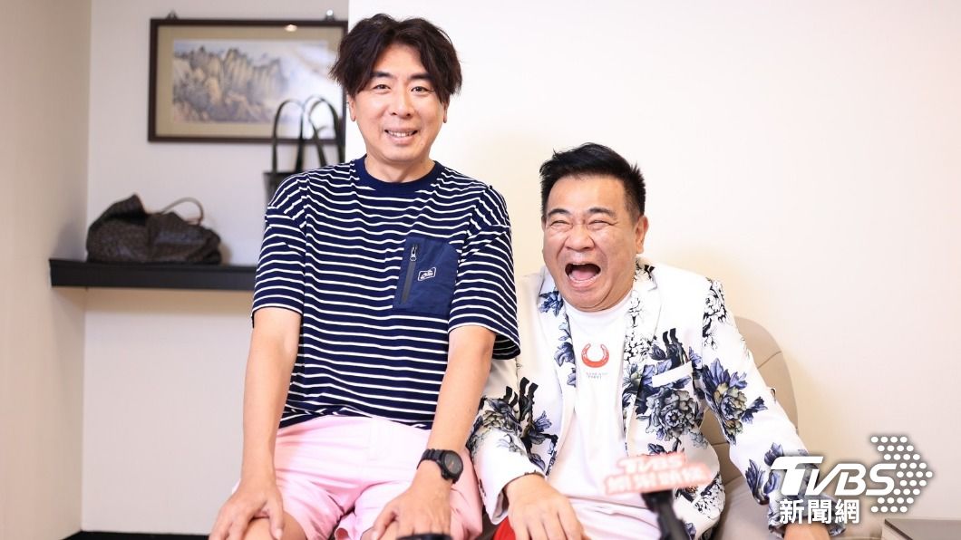 斷開楊繡惠!何妤玟被直擊「躺白雲床上」 遭爆蓋棉被到天亮