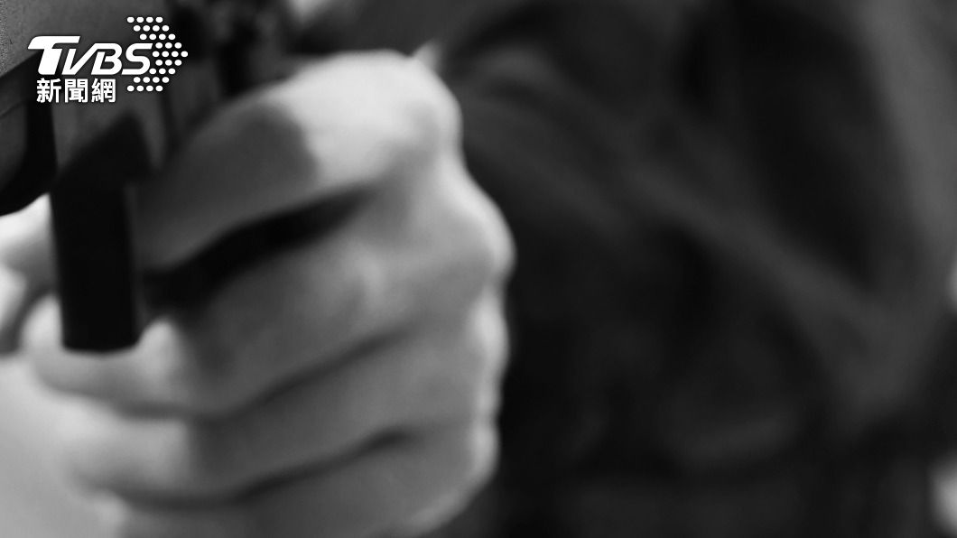 情緒失控的羅德里戈開槍殺害2人。(示意圖/Shutterstock達志影像)