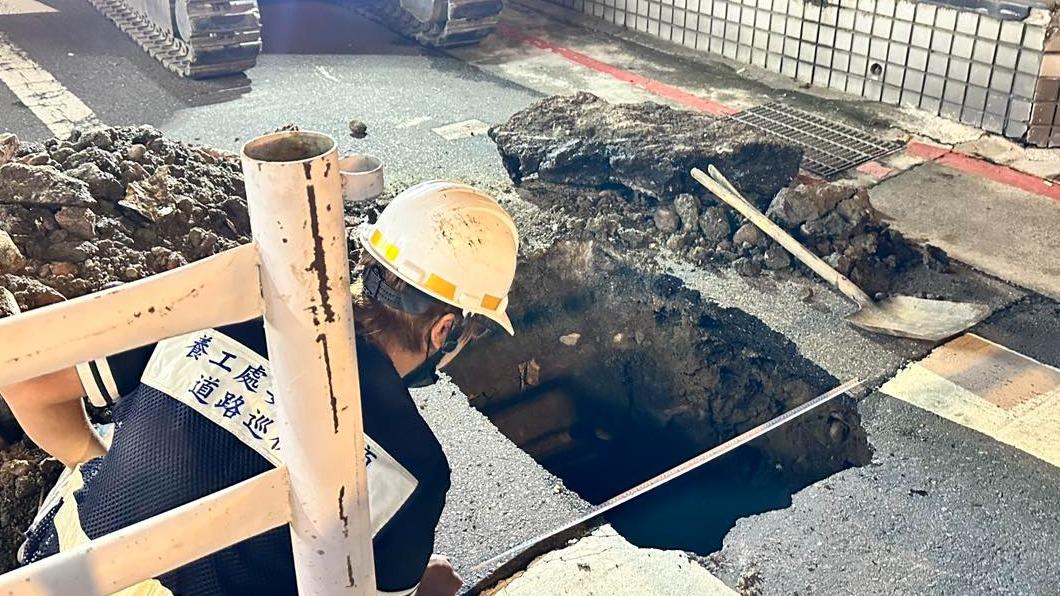 北市3個月驚現4天坑!民生東路二段道路坍塌 原因找到了