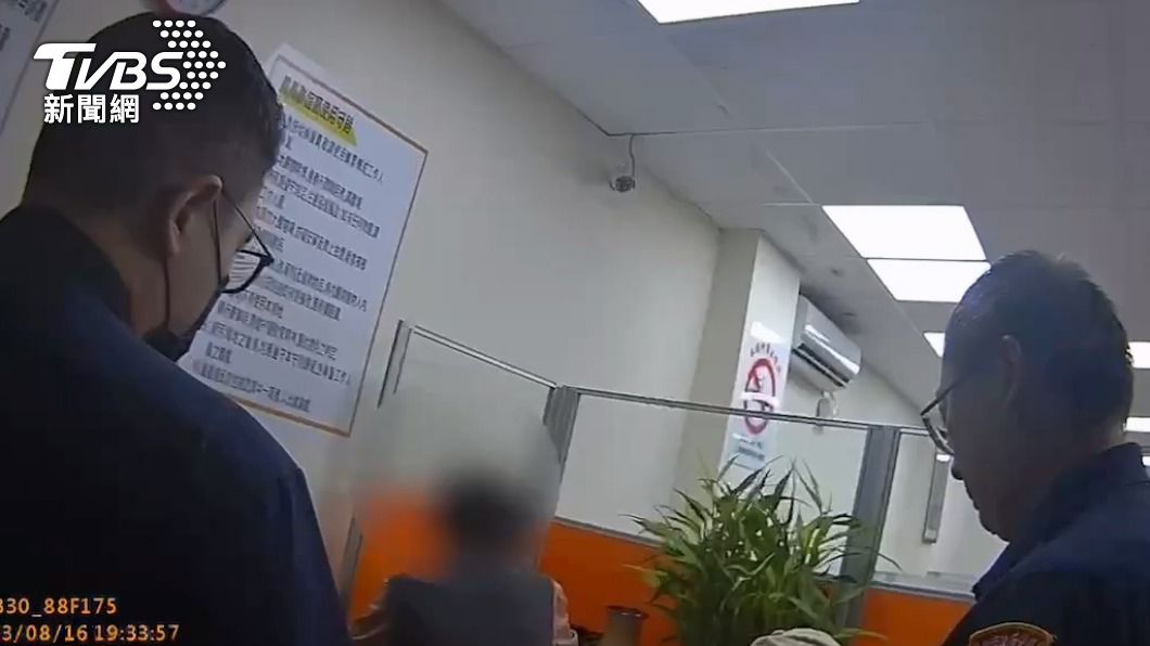 警方循線找到行搶老嫗。(圖/TVBS)
