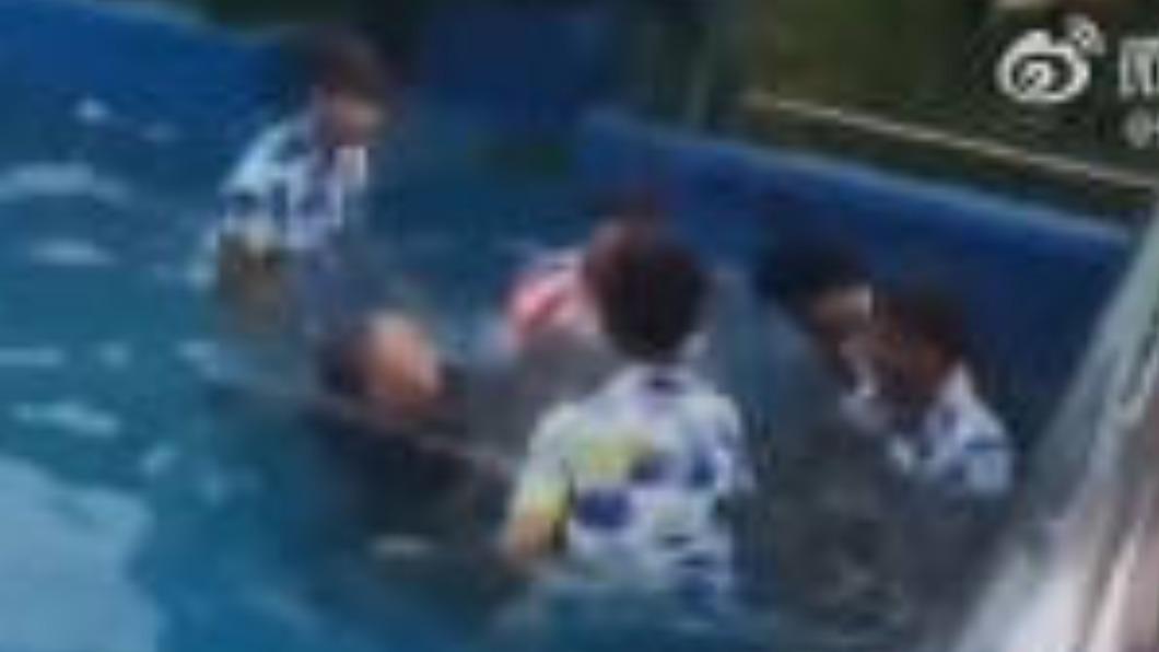 現實版《絕命終結站》!陸男遊樂園玩水 遭排水孔「吸住」慘死