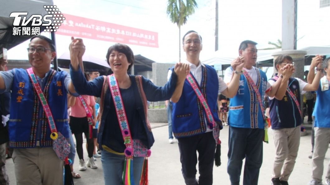 「免費配鏡」加碼擴大!朱立倫赴台東關心長者 爭取支持