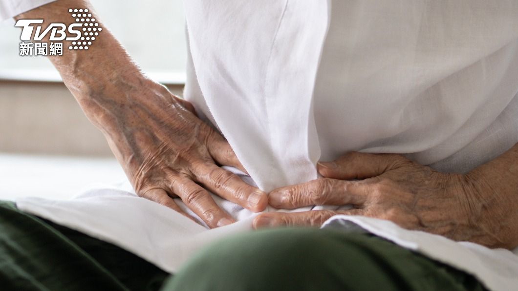 病患因嚴重腹絞痛就醫才發現罹癌。（示意圖／Shutterstock達志影像）