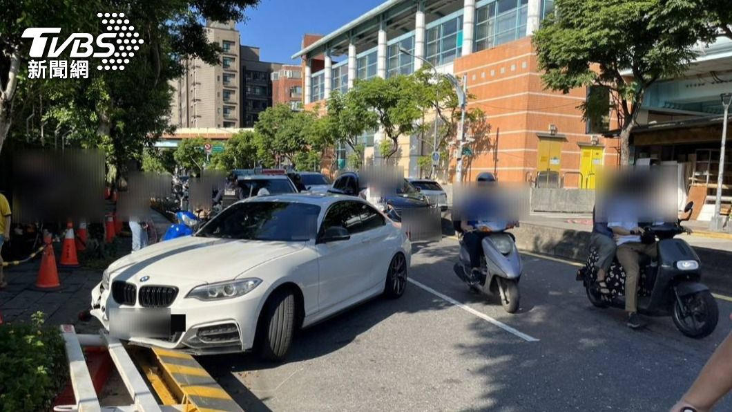 喝到凌晨2點!29歲男開BMW上班 辛亥隧道前自撞遭逮