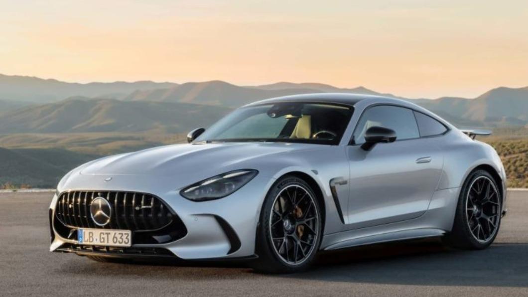 賓士AMG GT Coupe大改款發表　採2+2座空間更大