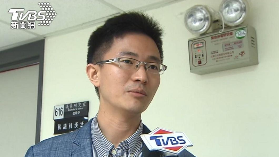 台北市議員侯漢廷宣布參選北市第1選區立委。（圖／TVBS資料畫面）