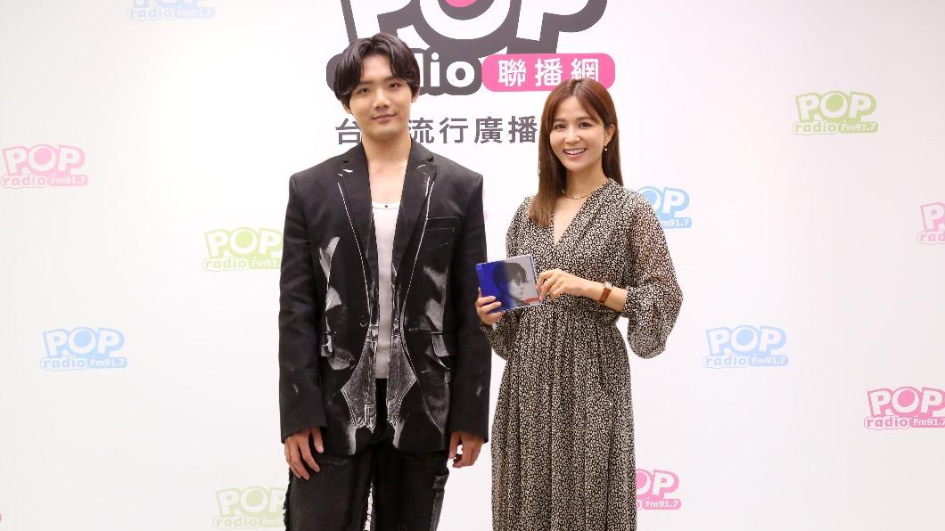 徐暐翔接受吳怡霈專訪。(圖/POP Radio提供)