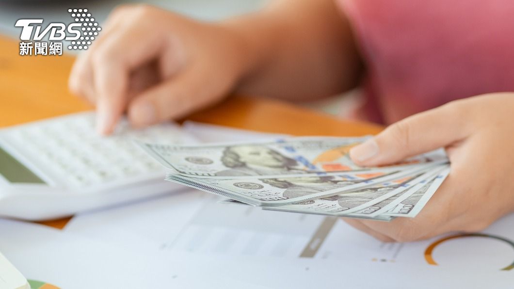 蘇珊向友人索要「每個人48000元」的禮金捐獻。(示意圖/Shutterstock達志影像)