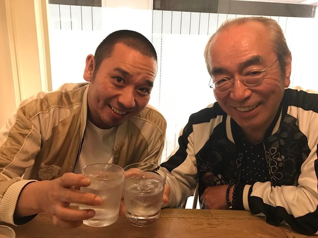 志村健幫助過不少新生代藝人,「千鳥」的大悟(左)更號稱是他最後的徒弟。(圖/翻攝自志村健IG)