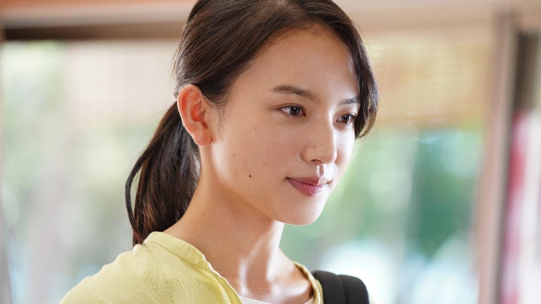 清原果耶「撿屍」岡田將生好怕弄痛他 來台愛上豬肉蛋餅+起司!
