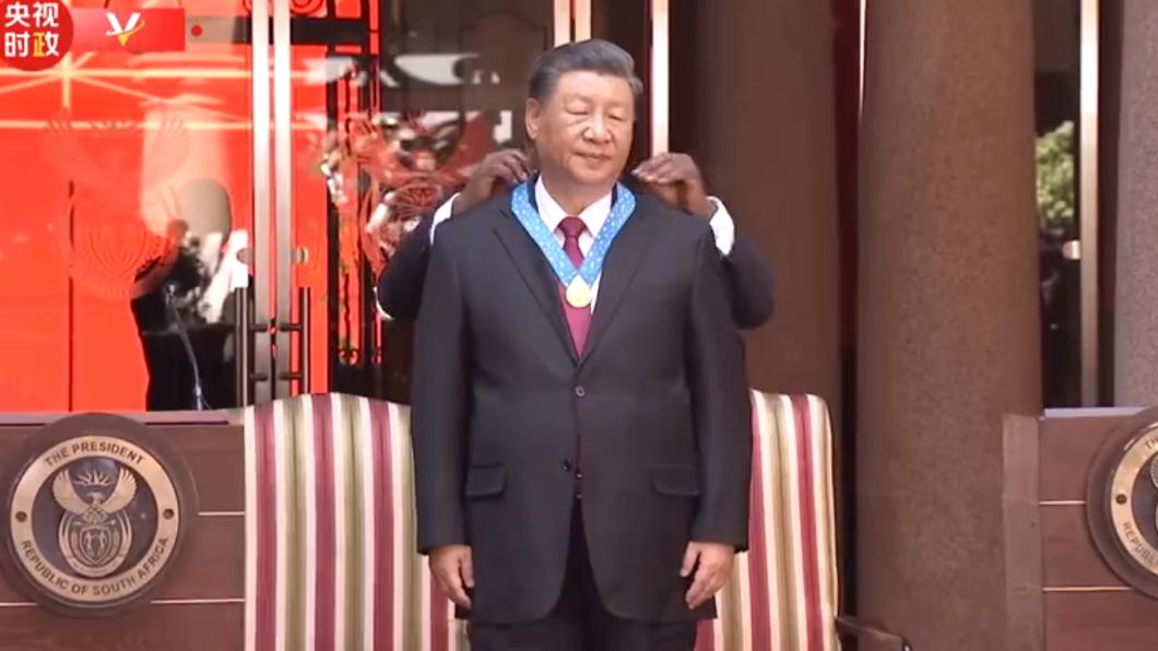 習近平見完南非總統卻缺席金磚峰會論壇 專家:非常奇怪