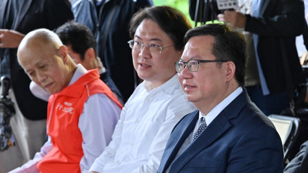 行政院副院長鄭文燦、內政部長林右昌。(圖/行政院提供)