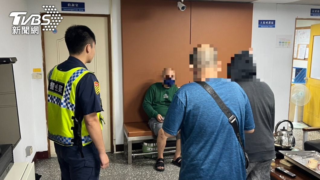 請支援糖果!失蹤男「低血糖」暈坐路邊 機靈警及時救援