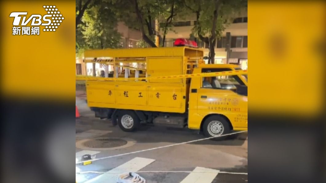台電已派出工程車進行搶修。（圖／張良瑜攝）