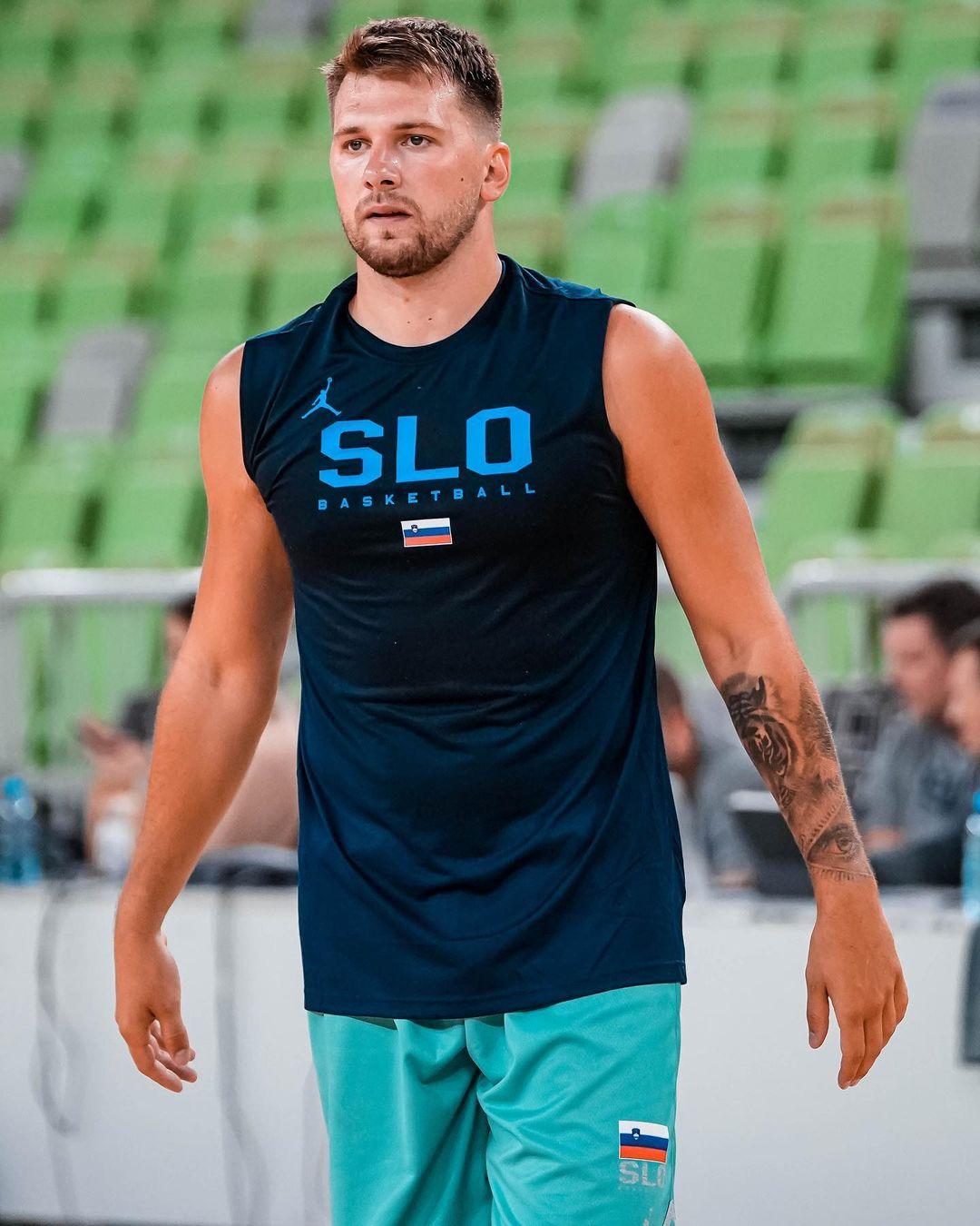 柯瑞點名東契奇將是下一個NBA看板球星。(圖/翻攝自Luka Doncic IG)