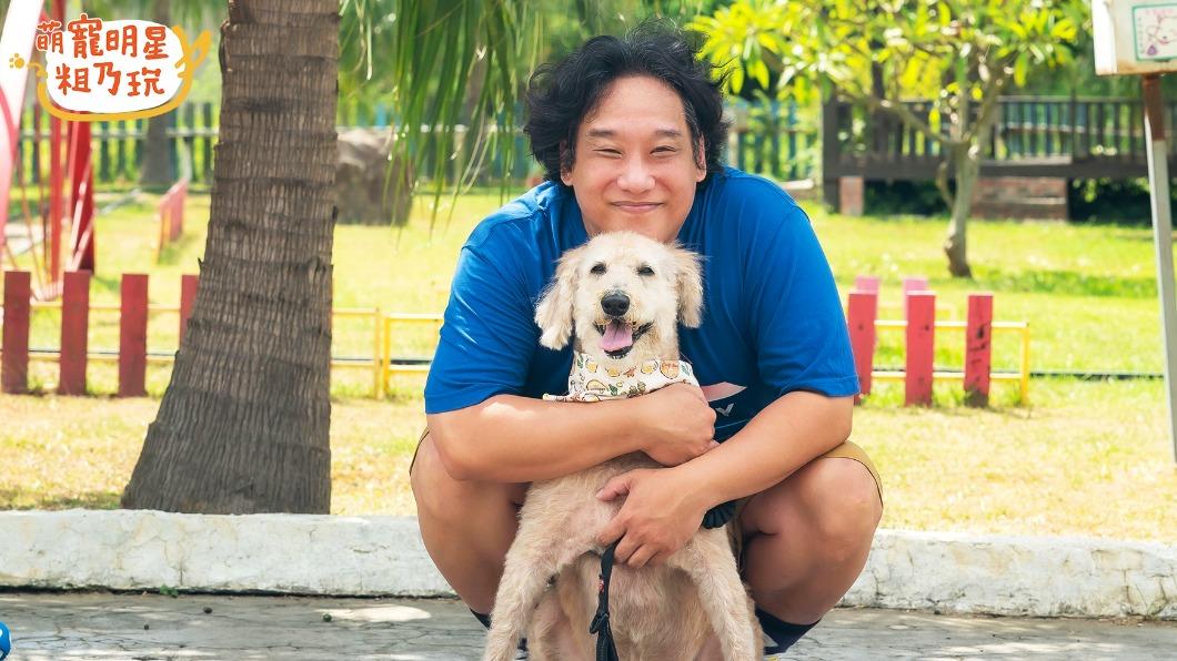 阿龐用心陪伴愛犬阿福對抗病魔。（圖／TVBS）