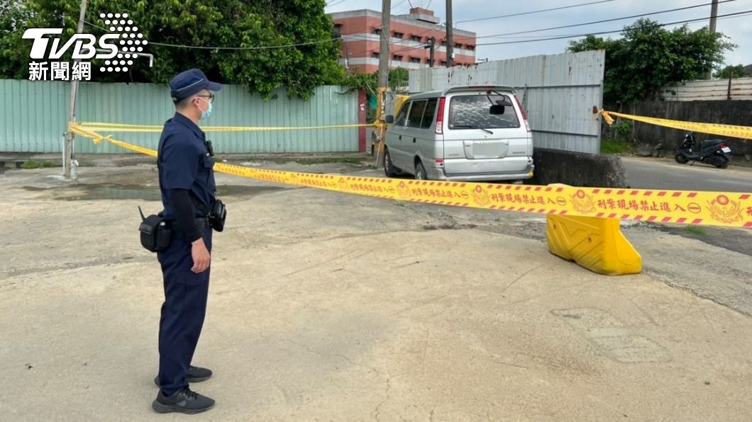 警方抵達現場後男子已無呼吸心跳。（圖／TVBS）