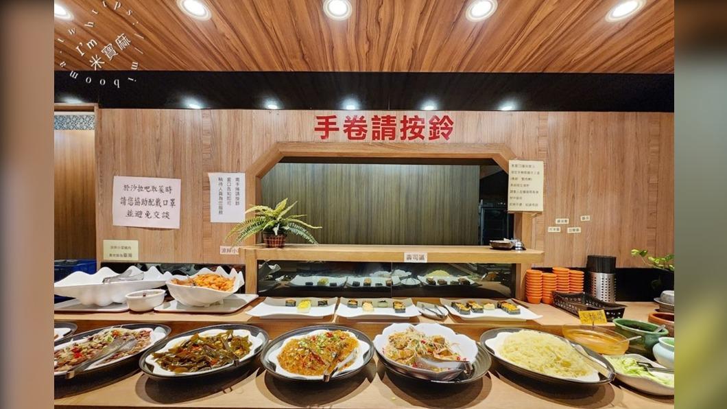 自助吧菜色超多,涼麵、小火鍋應有盡有。(圖/米寶麻幸福滿載提供)