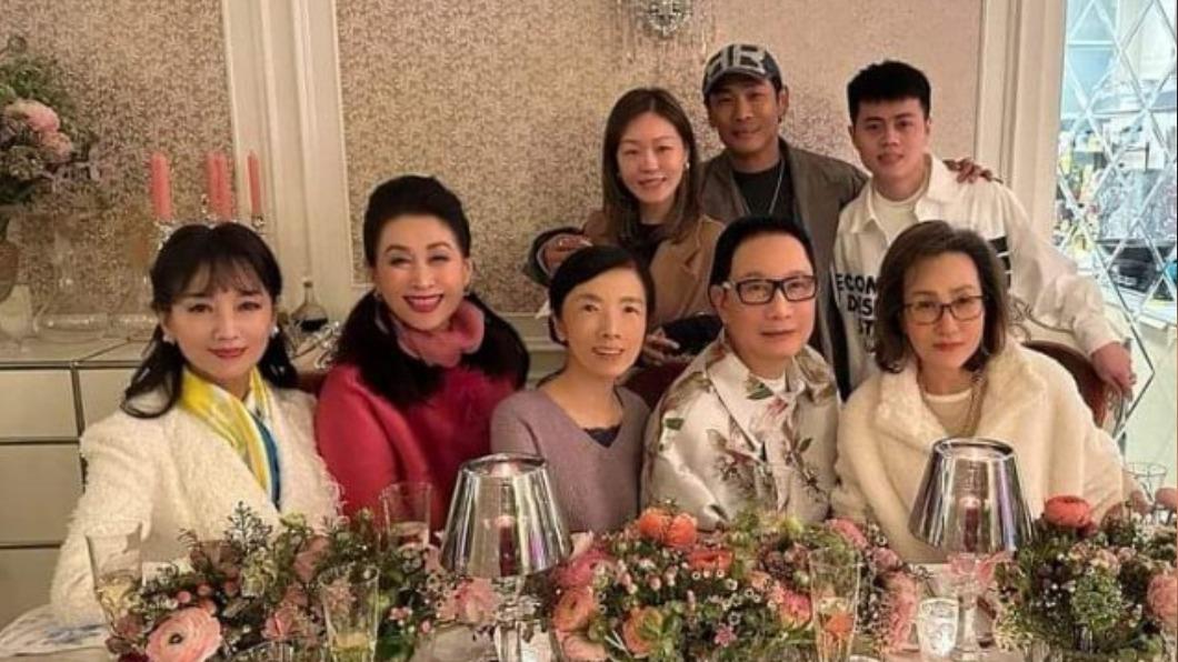 王玉環經常邀好友到豪宅相聚。（圖／翻攝自王玉環微博）
