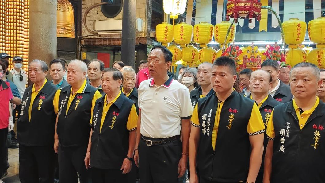 直搗侯友宜主場?傳板橋大廟牽線 郭台銘競選辦公室曝光
