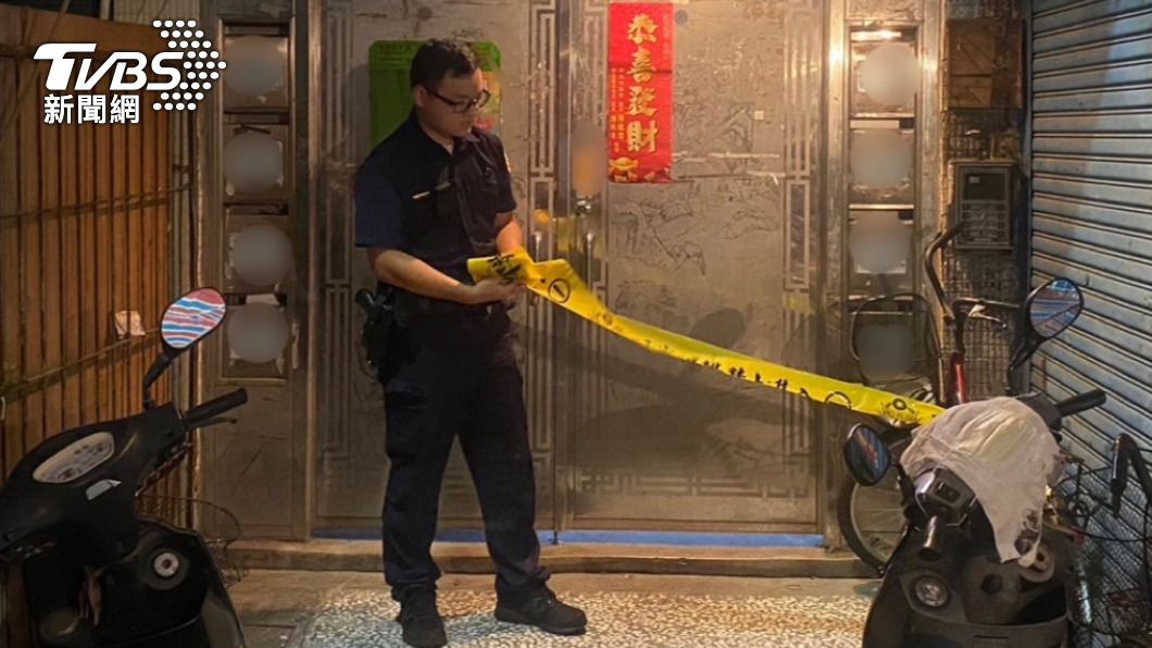警方已在現場拉起封鎖線。(圖/TVBS)
