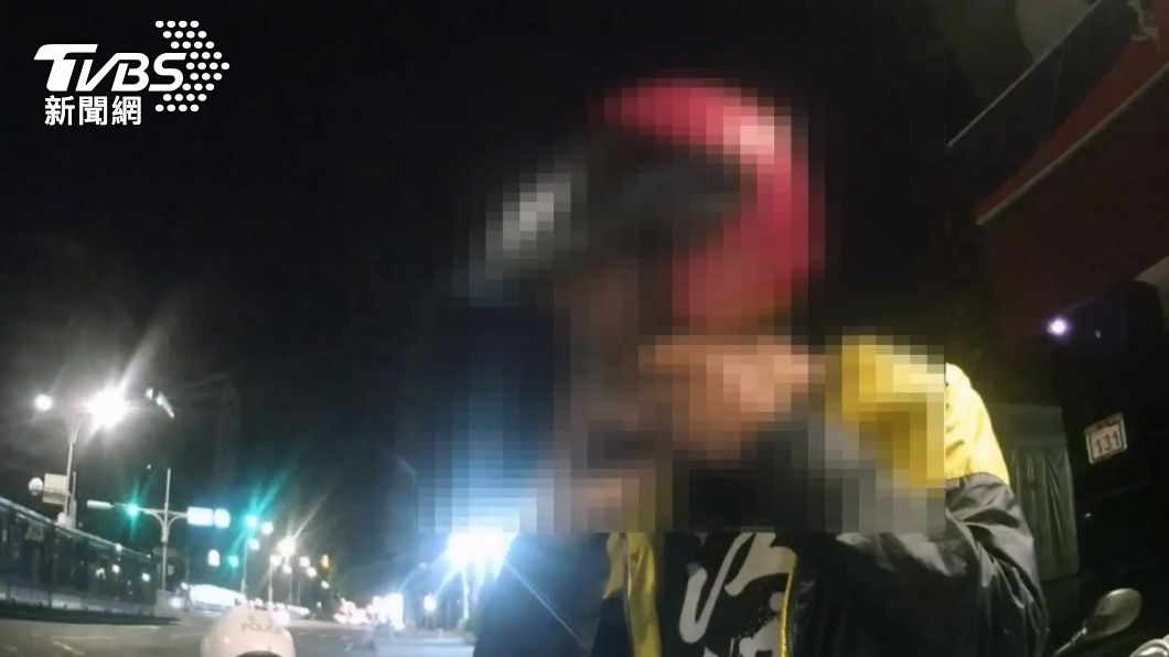 叼根菸騎車遭員警攔下!安全帽一脫 赫見安非他命藏內襯