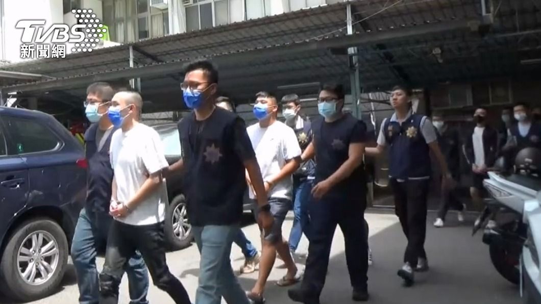 6犯嫌遭警方逮捕。（圖／TVBS）