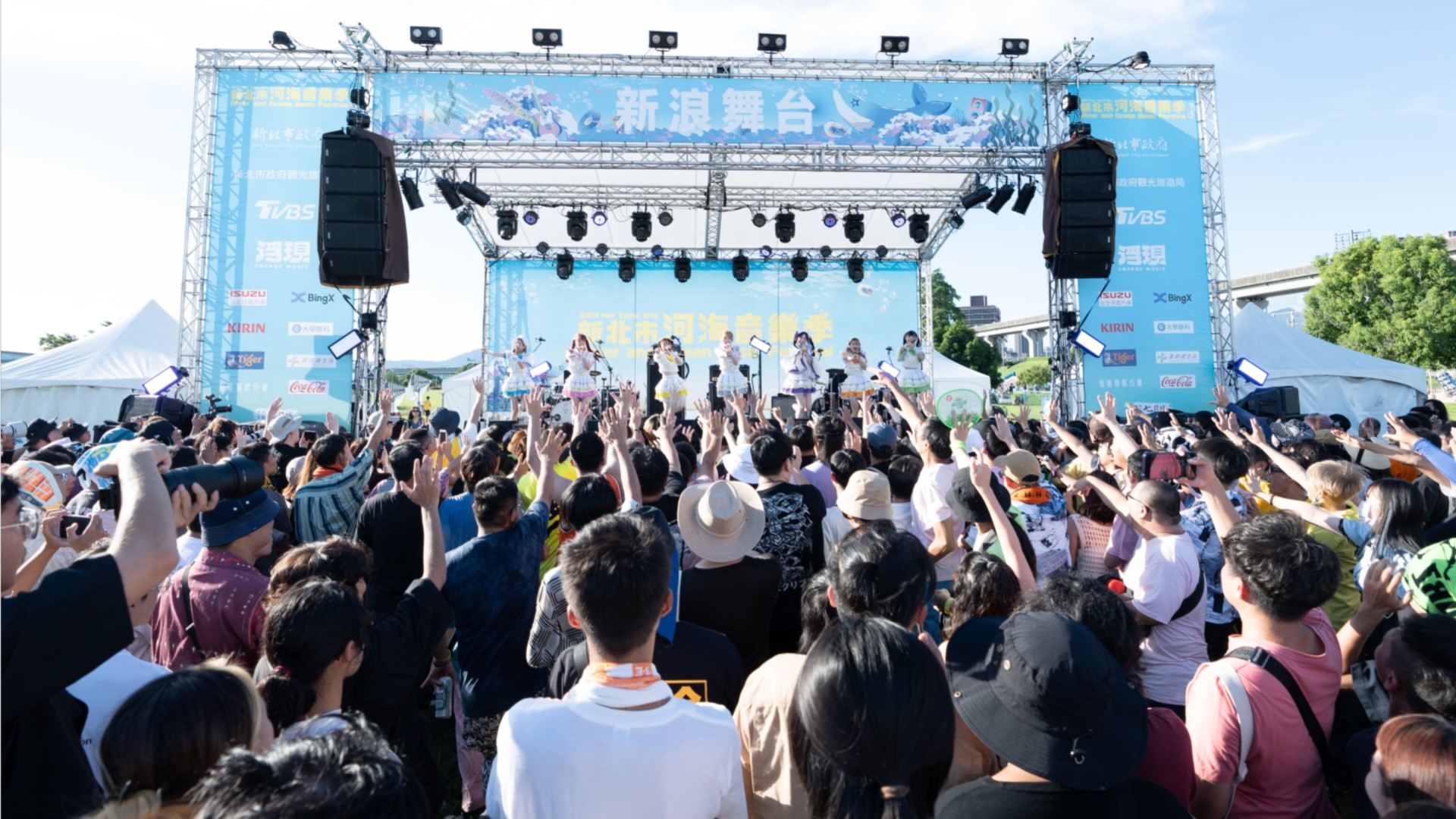 圖/日系偶像團體「月宵◇クレシ ェンテ」用充滿活力與朝氣的唱跳征服觀眾。