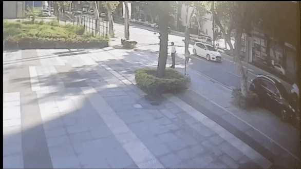 車禍發生過程。（圖／TVBS）