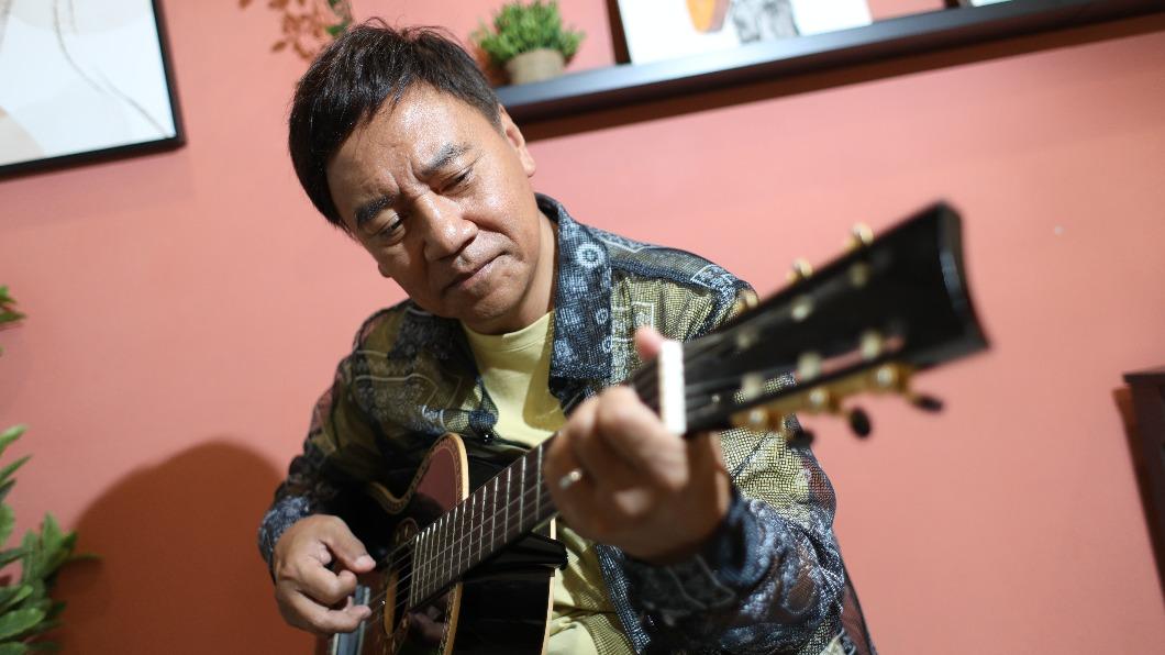 64歲男歌手開唱遭酸「炒冷飯」 忍不住公審爆告別之作