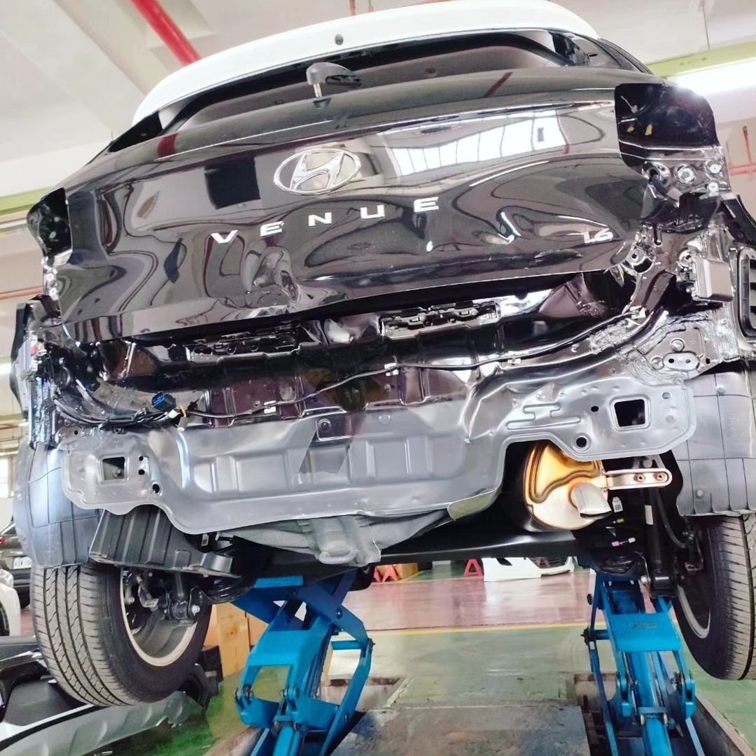 魚乾後車箱全毀。(圖/翻攝自IG)