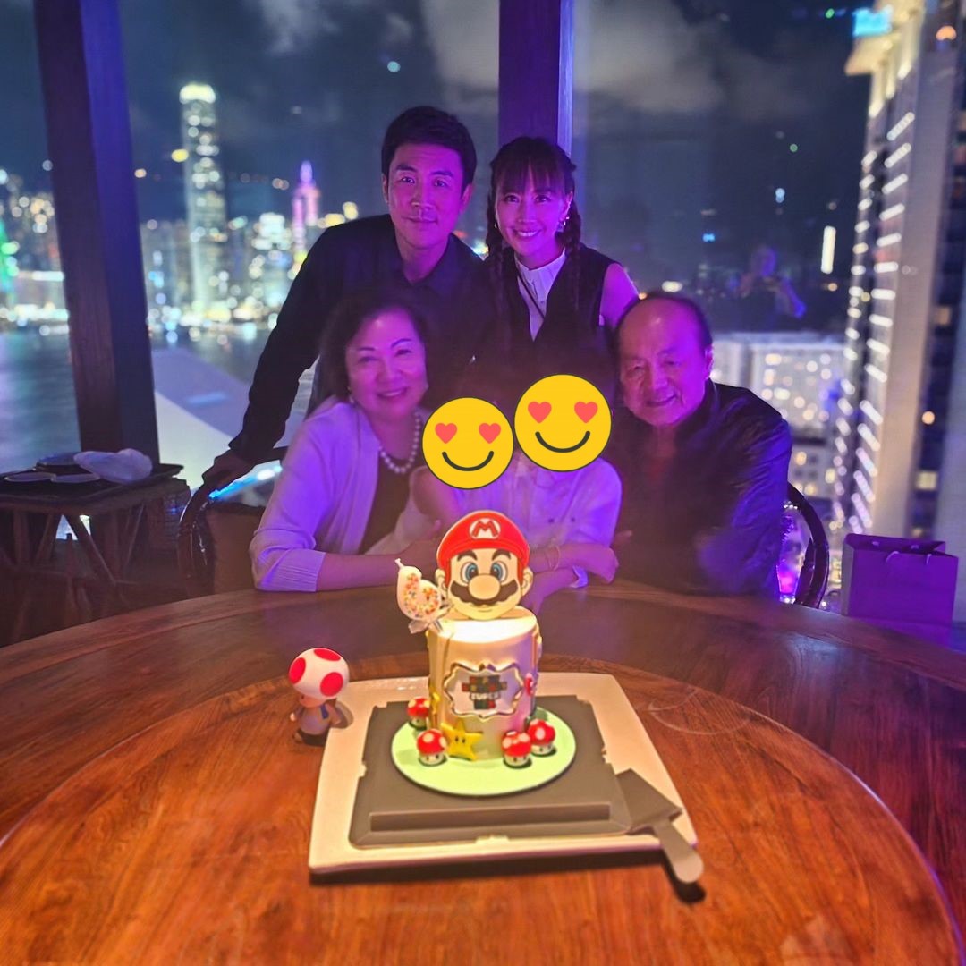 狄龍近日為孫子慶生近況曝光,看起來頗為硬朗。(圖/翻攝自tammerz IG)