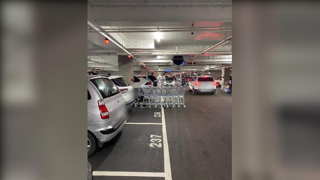 好市多1現象讓原PO搖頭。（圖 / 翻攝自COSTCO 好市多 商品消費心得分享區）