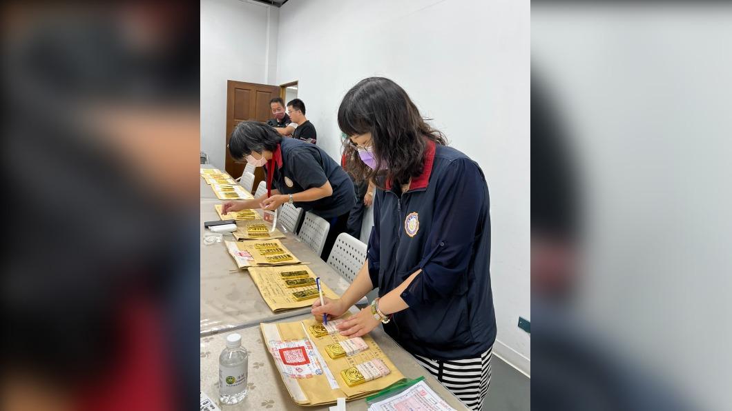 出國30公斤黃金未申報 值六千萬充公拍賣