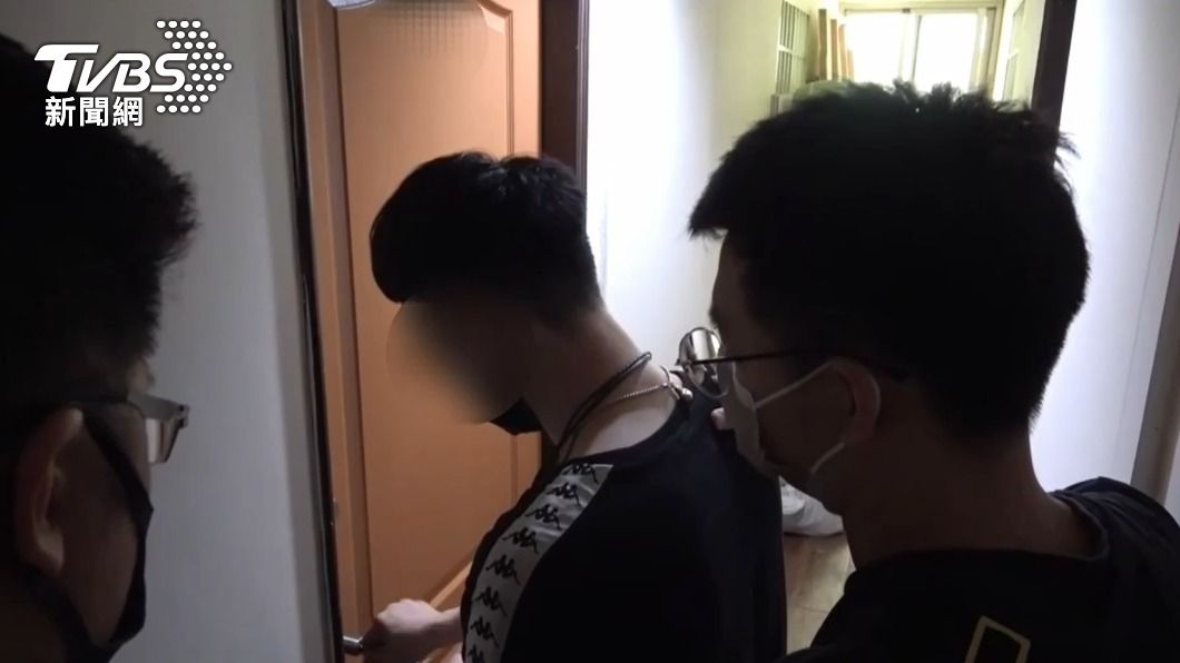 警方循線查獲詐團據點。（圖／TVBS）