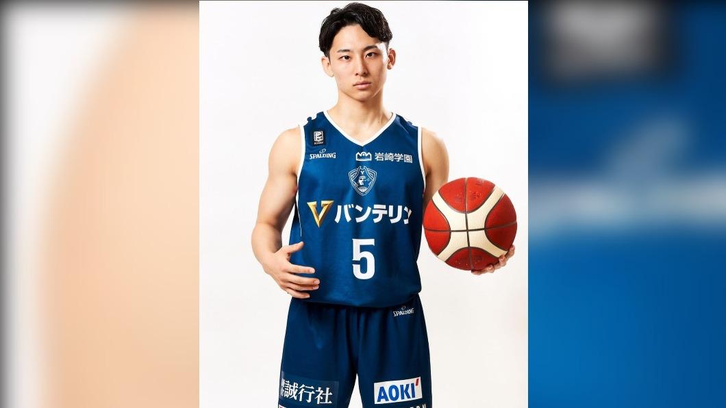 今年22歲的河村勇輝從小學就在自家院子練習投籃,每天要投進300至400顆才算完成訓練。(圖/翻攝自河村勇輝IG)