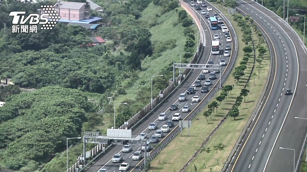 國三南下、新竹系統「一片紅」　初二避開9大地雷路段