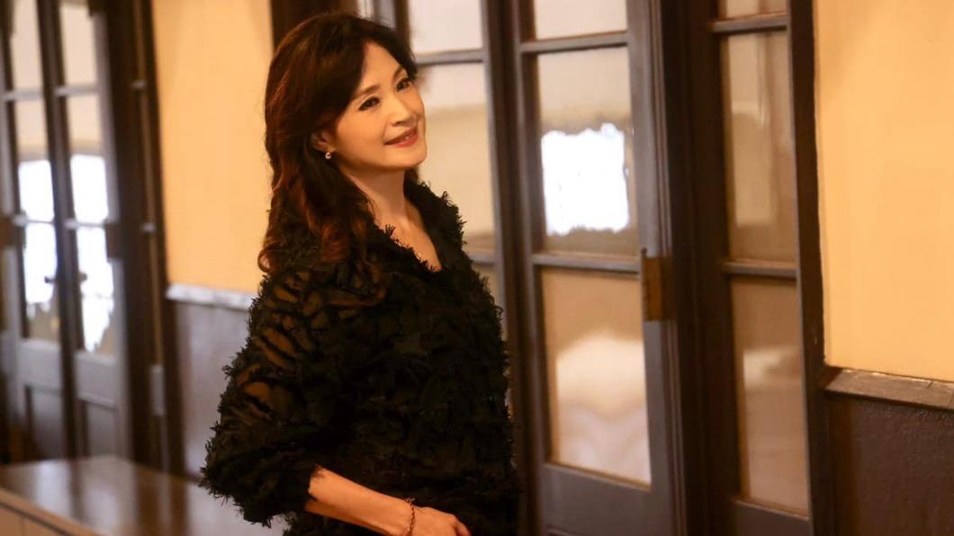 56歲玉女掌門人驚收「30年前勞軍照」 竟是知名DJ傳家寶