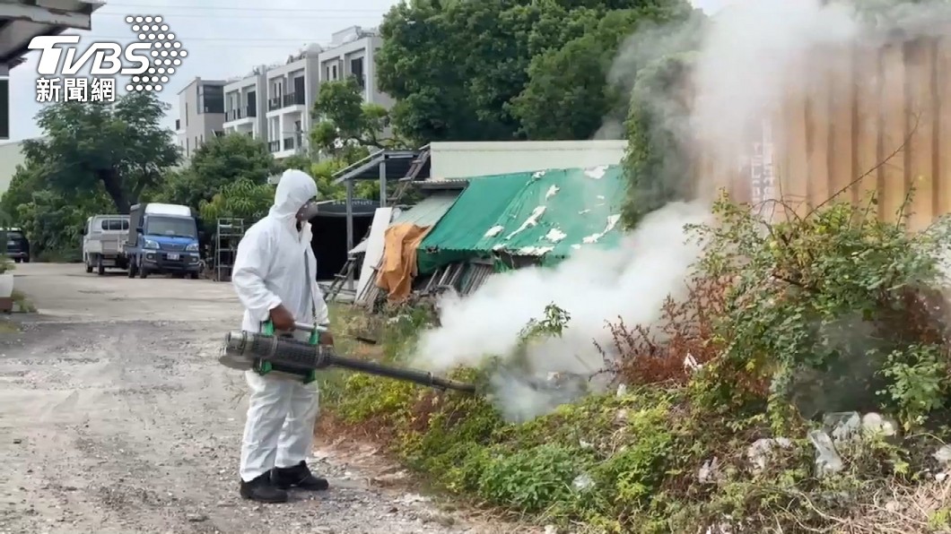 風災後一週為登革熱防治關鍵期。(圖/TVBS)