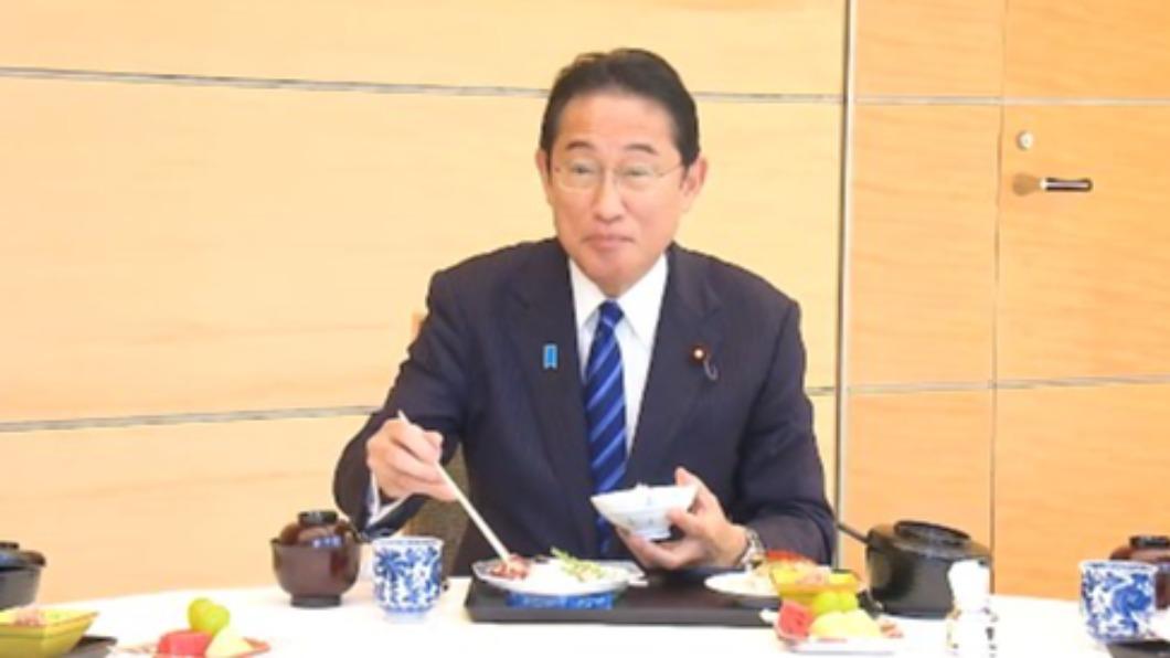 岸田文雄大啖「福島水產品」 力證核廢水排海安全性