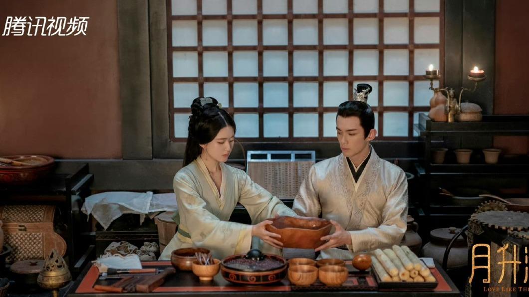 《星漢燦爛》由趙露思、吳磊主演,兩人演技可圈可點。(圖/翻攝自電視劇星漢燦爛·月升滄海微博)