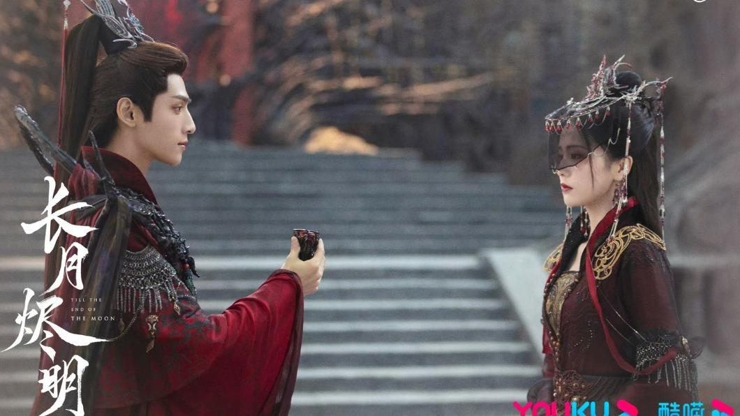 《長月燼明》羅雲熙、白鹿的高顏值使這部劇人氣居高不下。(圖/翻攝自長月燼明官微)