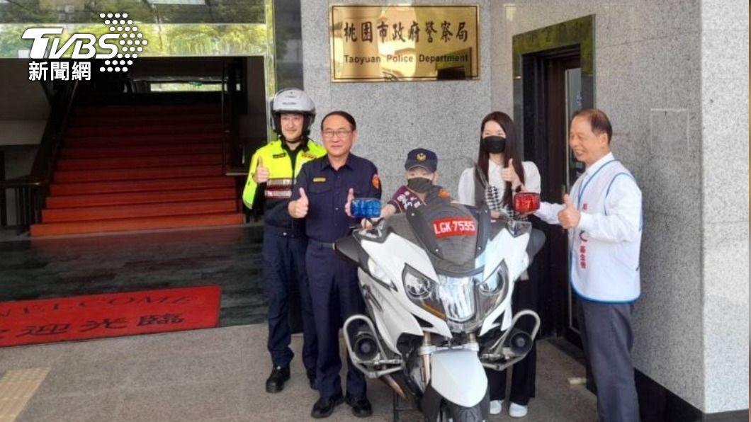 10歲童「立志當警察」卻受骨癌折磨2年 桃園警助圓夢