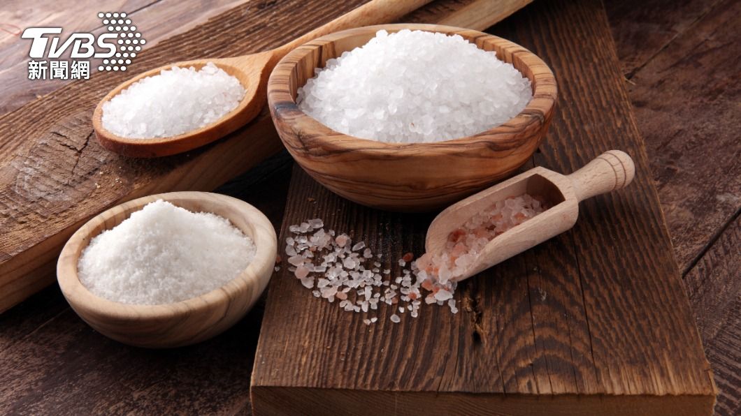 碘鹽中的碘元素含量遠低於能達到防輻射的劑量。(示意圖/shutterstock達志影像)