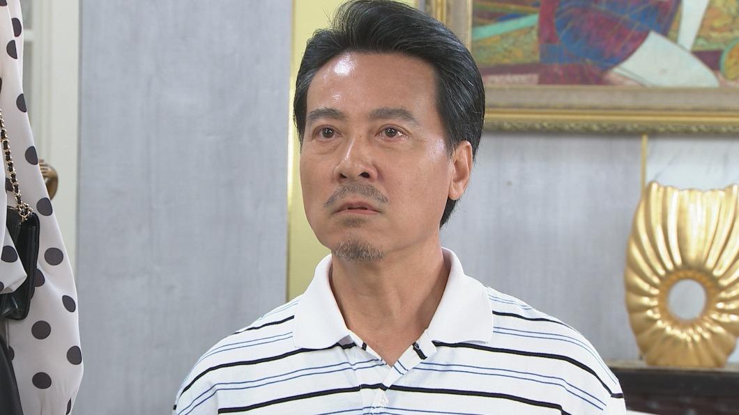 劇中女兒被好朋友軟禁，讓尹昭德下跪求情。（圖／民視提供）